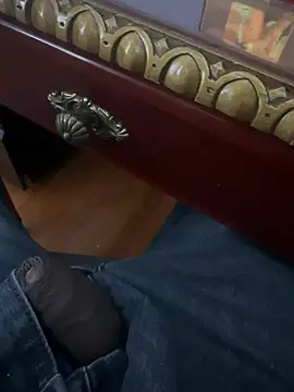 Slimlightrising online show from February 19, 2025, 4:22 pm