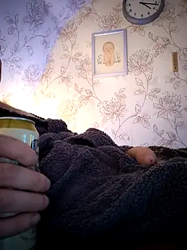 Teemu online show from November 8, 2025, 2:17 pm