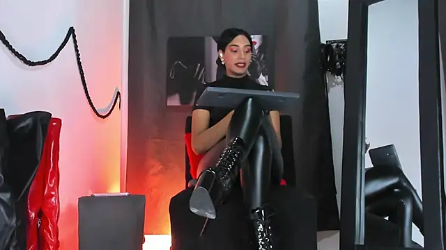 Aleshkastone online show from October 31, 2025, 1:06 am