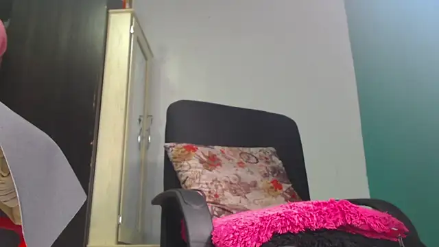 Gaby-sexy online show from October 16, 2025, 5:47 pm