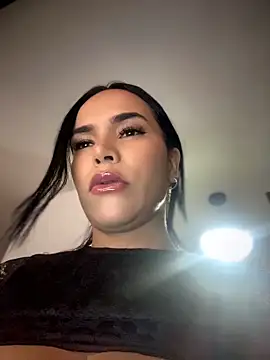 Naatalia online show from April 15, 2026, 4:58 pm