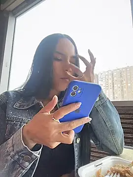 Snapshot of Naatalia chatting on April 19, 2026, 8:22 pm Naatalia online show from April 19, 2026, 8:22 pm