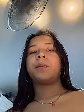 salome sofi online show from February 19, 2025, 8:33 am