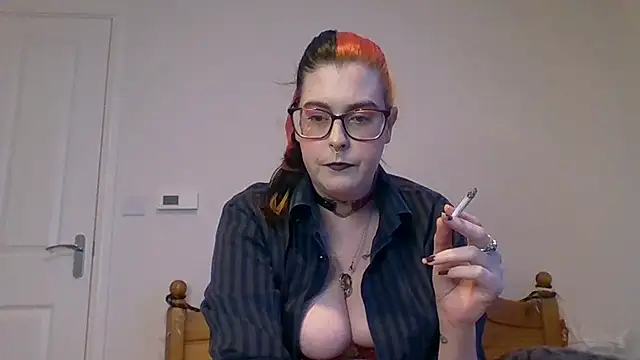 Snapshot of Tattooedlady_0626 chatting on March 12, 2025, 2:45 pm Tattooedlady 0626 online show from March 12, 2025, 2:45 pm