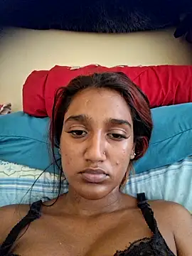 indianpink lips online show from February 5, 2026, 12:32 pm