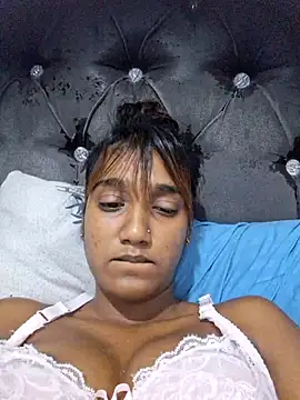 indianpink lips online show from April 4, 2026, 4:37 pm