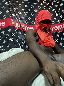 Snapshot of BlaccZhakky chatting on October 2, 2025, 2:35 pm BlaccZhakky online show from October 2, 2025, 2:35 pm