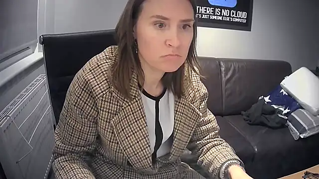 eatmypie69 online show from February 26, 2026, 9:25 pm