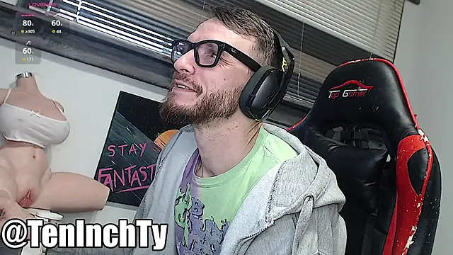 Snapshot of teninchty chatting on January 13, 2026, 4:34 pm teninchty online show from January 13, 2026, 4:34 pm