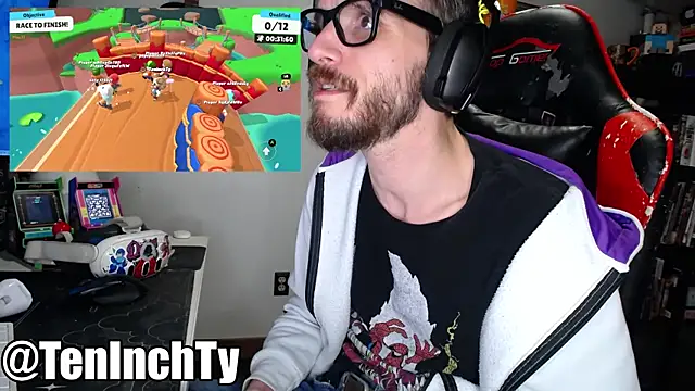 Snapshot of teninchty chatting on April 7, 2026, 3:07 am teninchty online show from April 7, 2026, 3:07 am