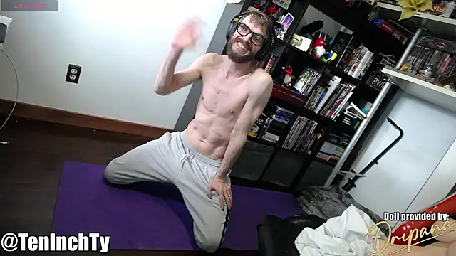 Snapshot of teninchty chatting on April 12, 2026, 6:24 pm teninchty online show from April 12, 2026, 6:24 pm