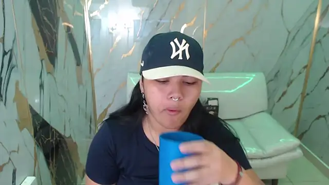 Snapshot of melany_rouse18 chatting on November 18, 2025, 11:36 am melany rouse18 online show from November 18, 2025, 11:36 am