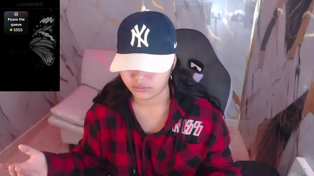 Snapshot of melany_rouse18 chatting on December 5, 2025, 1:09 pm melany rouse18 online show from December 5, 2025, 1:09 pm