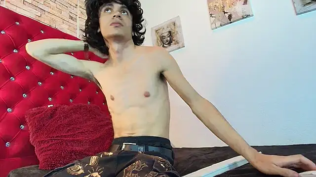 Snapshot of sc0rpius_ chatting on February 24, 2025, 7:30 pm sc0rpius online show from February 24, 2025, 7:30 pm