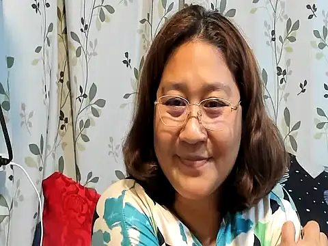 hotchubby88 online show from September 27, 2025, 11:48 am