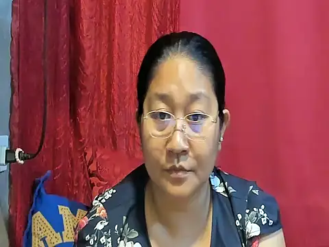 hotchubby88 online show from February 12, 2026, 12:55 pm