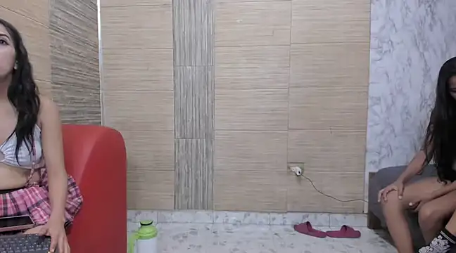 crazylatinagirls online show from February 16, 2025, 8:32 am