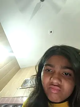 Snapshot of Aaradhna-hoy chatting on October 19, 2025, 9:10 am Aaradhna-hoy online show from October 19, 2025, 9:10 am