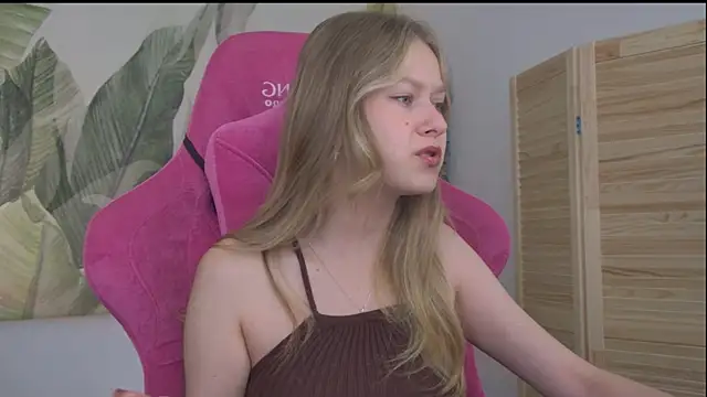 EveMundie online show from July 8, 2026, 5:56 am