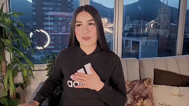 Ivanna West online show from September 17, 2025, 10:50 am