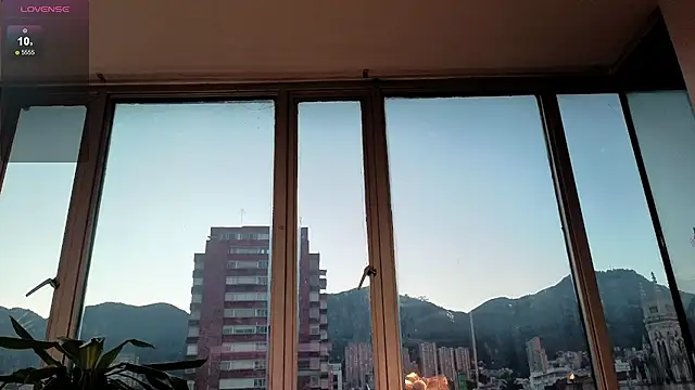 Ivanna West online show from October 23, 2025, 10:47 am