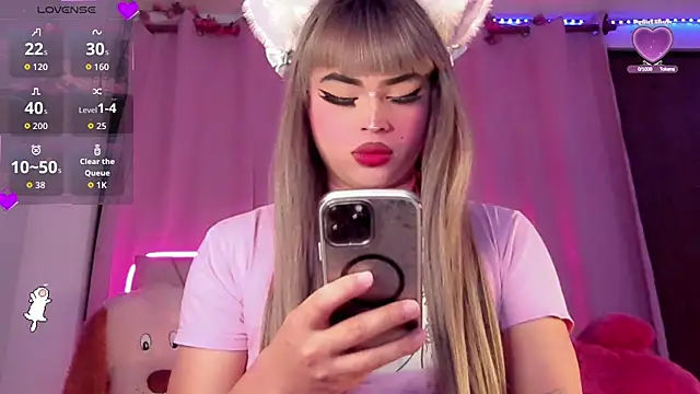 BabyNaomi2 online show from October 29, 2025, 5:58 pm