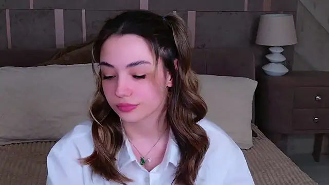 Alice Deleon online show from February 22, 2025, 3:56 am