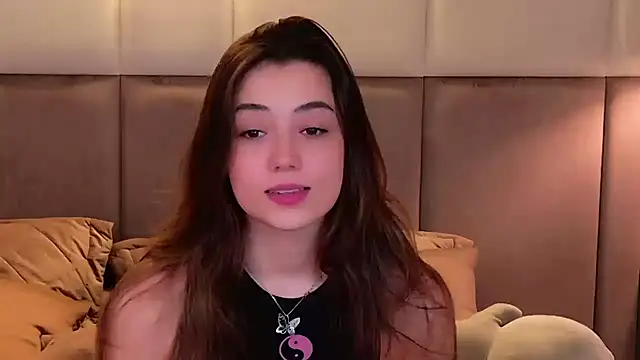 Alice Deleon online show from September 21, 2025, 9:00 am