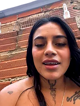 Emily sharlot online show from October 2, 2025, 9:00 pm