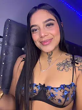 Snapshot of Emily_sharlot chatting on June 12, 2026, 6:45 am Emily sharlot online show from June 12, 2026, 6:45 am