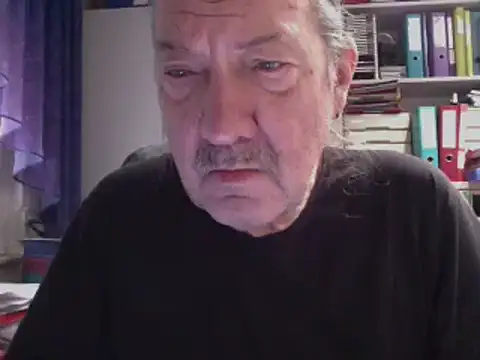 Snapshot of HMStraps01 chatting on February 12, 2025, 7:23 am HMStraps01 online show from February 12, 2025, 7:23 am