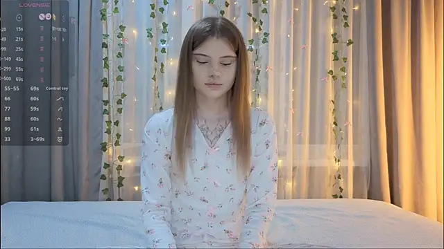 CarolinePepper online show from February 12, 2026, 2:12 pm