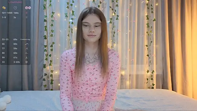 CarolinePepper online show from February 13, 2026, 2:02 pm