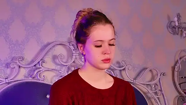 BECKI VRES online show from October 28, 2025, 9:17 pm