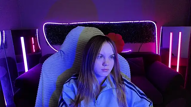 Dyna bae online show from November 27, 2025, 9:11 am