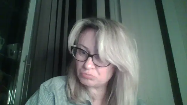 Snapshot of Mary888x chatting on February 16, 2025, 9:05 pm Mary888x online show from February 16, 2025, 9:05 pm