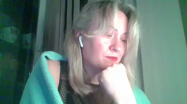 Snapshot of Mary888x chatting on February 18, 2025, 6:47 pm Mary888x online show from February 18, 2025, 6:47 pm