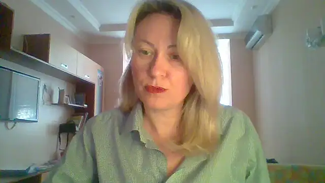 Snapshot of Mary888x chatting on March 4, 2025, 3:04 pm Mary888x online show from March 4, 2025, 3:04 pm