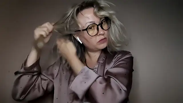 Snapshot of Mary888x chatting on September 26, 2025, 5:17 pm Mary888x online show from September 26, 2025, 5:17 pm