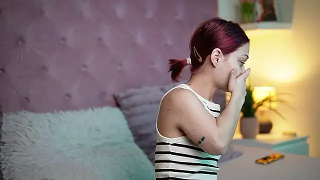 MaiaMini online show from March 29, 2026, 8:42 pm