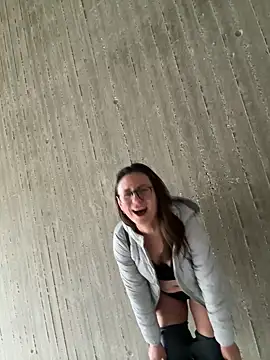 AvaFlowers6 online show from November 9, 2025, 12:25 pm