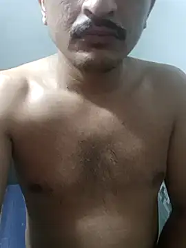 Snapshot of robis12314 chatting on March 2, 2025, 7:43 am robis12314 online show from March 2, 2025, 7:43 am