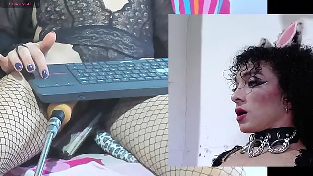 afroditacute15 online show from February 11, 2026, 9:09 pm