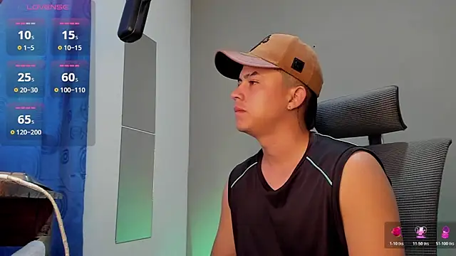 mattiwsmorris  online show from November 13, 2025, 3:55 pm