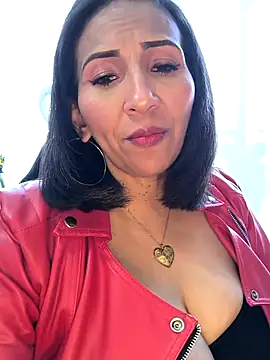 Snapshot of Mrsvictoriaaa chatting on February 15, 2026, 7:21 pm Mrsvictoriaaa online show from February 15, 2026, 7:21 pm