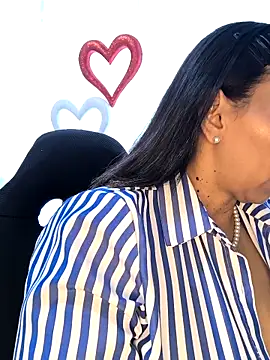 Snapshot of Mrsvictoriaaa chatting on February 19, 2026, 7:32 pm Mrsvictoriaaa online show from February 19, 2026, 7:32 pm