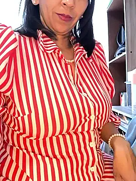 Snapshot of Mrsvictoriaaa chatting on March 7, 2026, 7:33 pm Mrsvictoriaaa online show from March 7, 2026, 7:33 pm