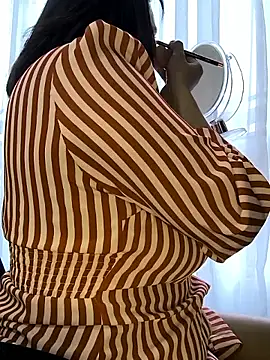 Snapshot of Mrsvictoriaaa chatting on March 27, 2026, 7:35 pm Mrsvictoriaaa online show from March 27, 2026, 7:35 pm