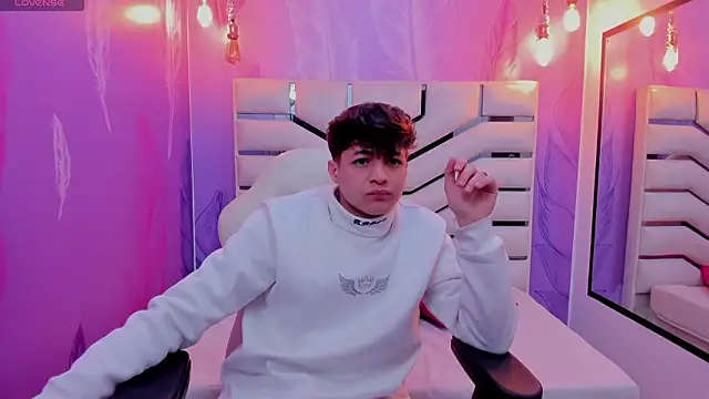 stonne69 online show from March 5, 2026, 2:02 pm