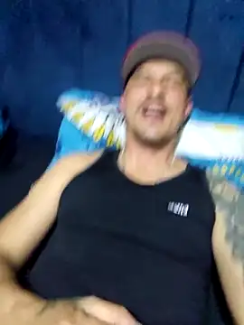 Iuver online show from February 21, 2026, 9:05 pm